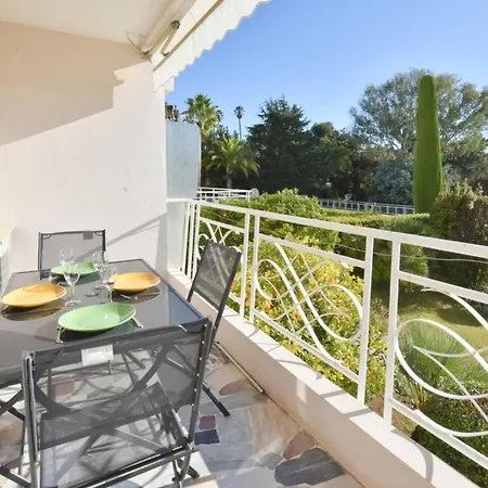 1-br Sea View Luxury Residential With Pool Cannes
