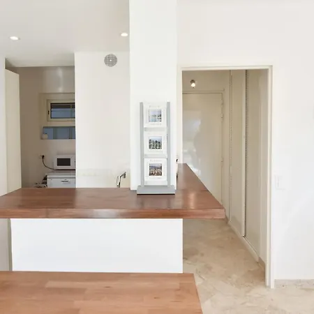 Lejlighed 1-br Sea View Luxury Residential With Pool Cannes